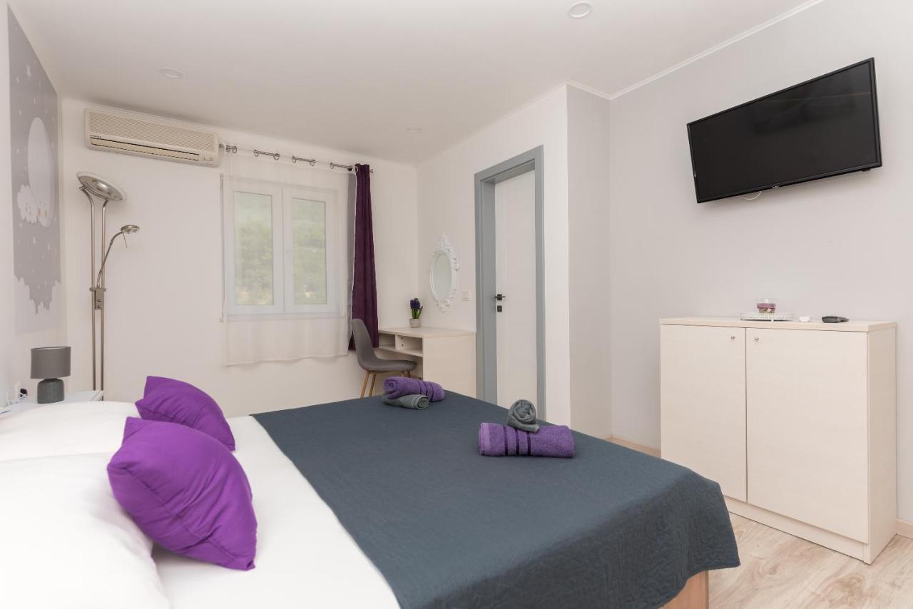 App Anna Apartment Макарска Екстериор снимка