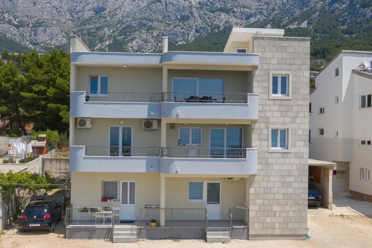 App Anna Apartment Макарска Екстериор снимка